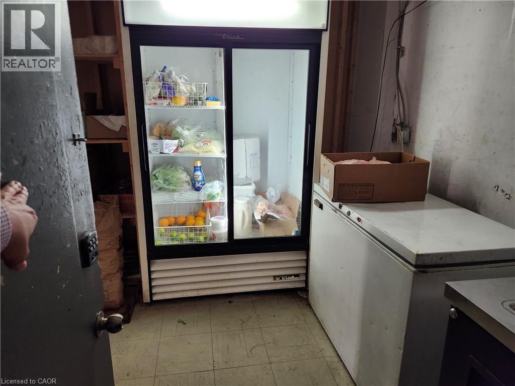 49 Scott Street W Unit# A, St. Catharines, Ontario  L2R 1E1 - Photo 14 - 40808287