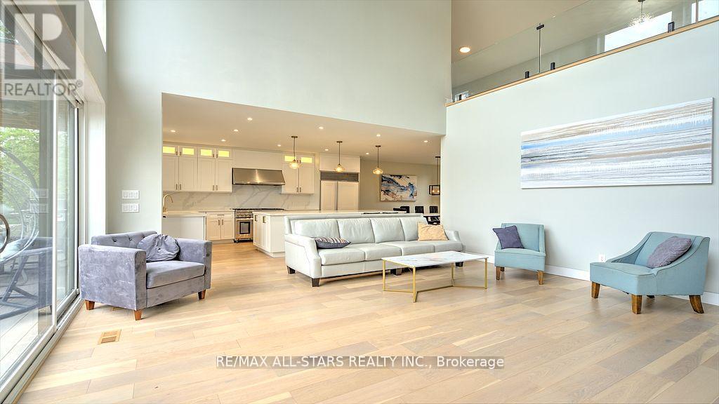 87 Riverside Drive, Kawartha Lakes, Ontario  K0M 1A0 - Photo 12 - X12835078