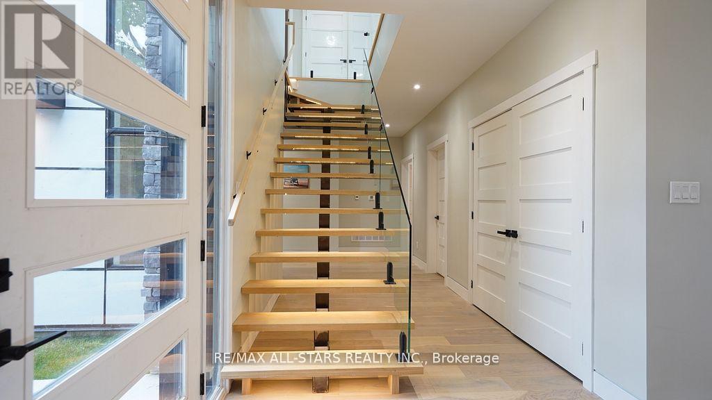 87 Riverside Drive, Kawartha Lakes, Ontario  K0M 1A0 - Photo 14 - X12835078