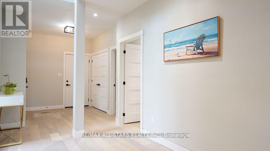 87 Riverside Drive, Kawartha Lakes, Ontario  K0M 1A0 - Photo 18 - X12835078