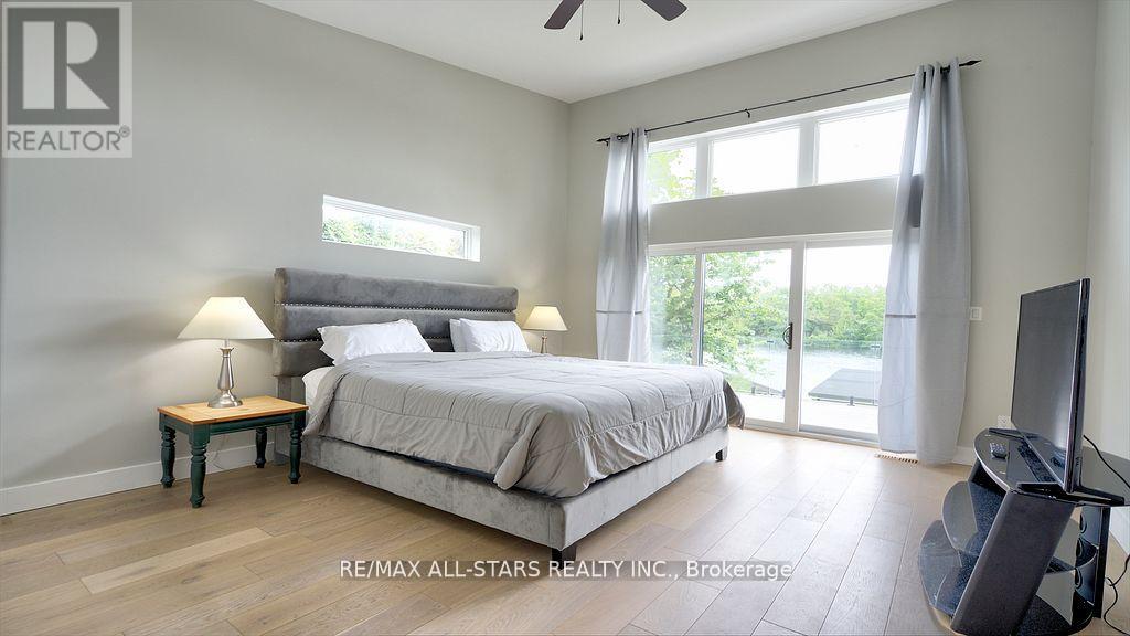 87 Riverside Drive, Kawartha Lakes, Ontario  K0M 1A0 - Photo 22 - X12835078