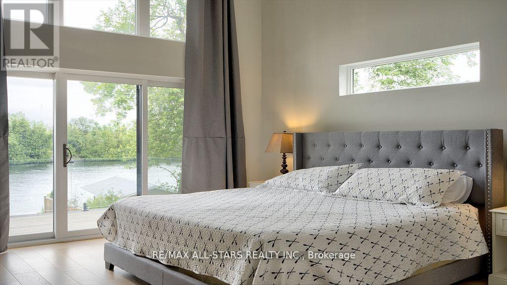 87 Riverside Drive, Kawartha Lakes, Ontario  K0M 1A0 - Photo 24 - X12835078