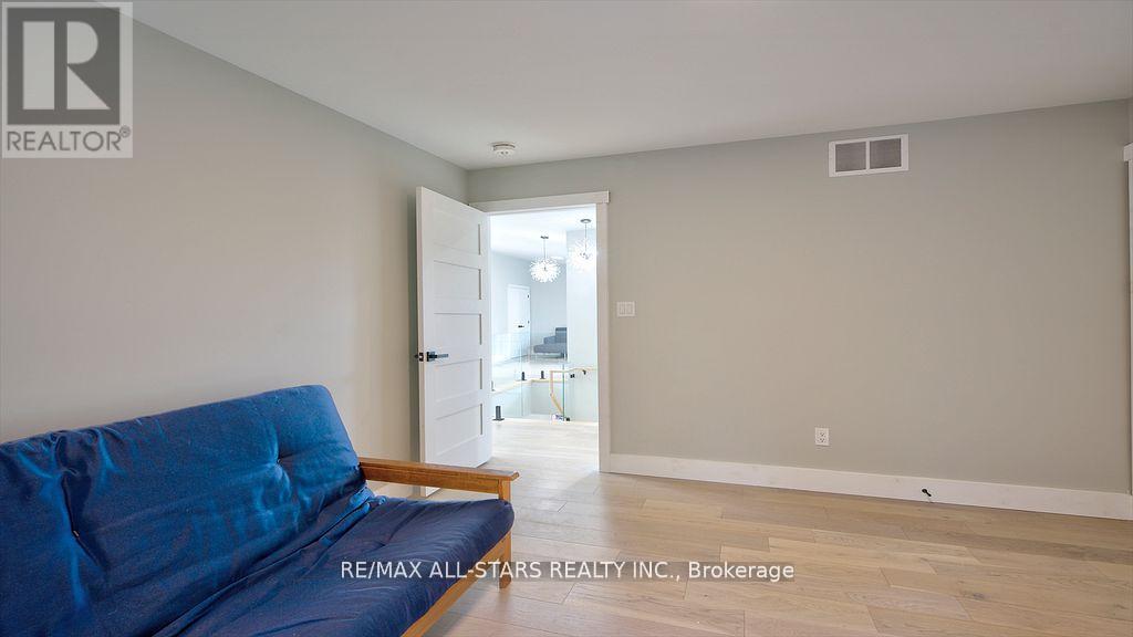 87 Riverside Drive, Kawartha Lakes, Ontario  K0M 1A0 - Photo 29 - X12835078