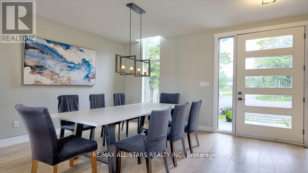 87 Riverside Drive, Kawartha Lakes, Ontario  K0M 1A0 - Photo 7 - X12835078