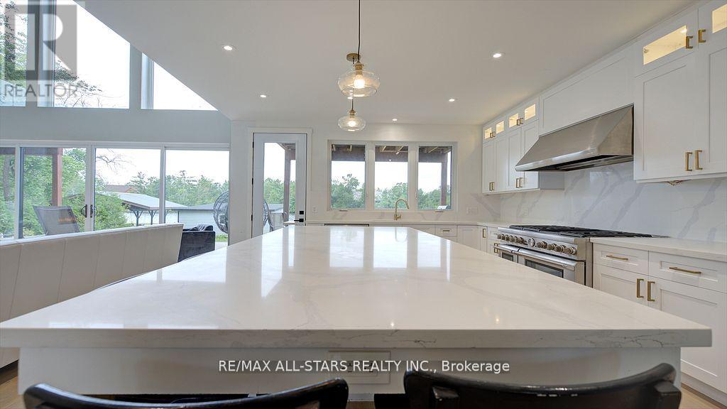 87 Riverside Drive, Kawartha Lakes, Ontario  K0M 1A0 - Photo 8 - X12835078