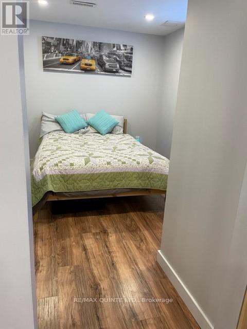 42 Fourth Avenue, Quinte West, Ontario  K8V 5H7 - Photo 10 - X12835172