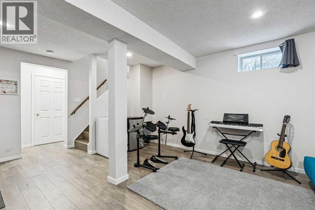 22 Hunterhorn Crescent Ne, Calgary, Alberta  T2K 6J4 - Photo 25 - A2289065