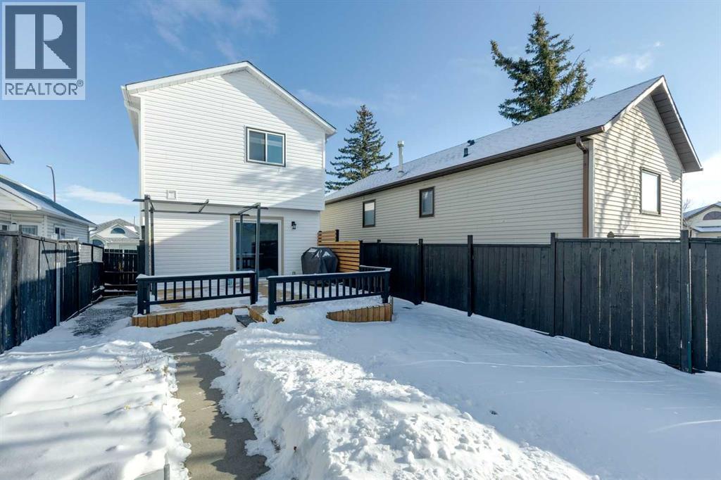22 Hunterhorn Crescent Ne, Calgary, Alberta  T2K 6J4 - Photo 30 - A2289065