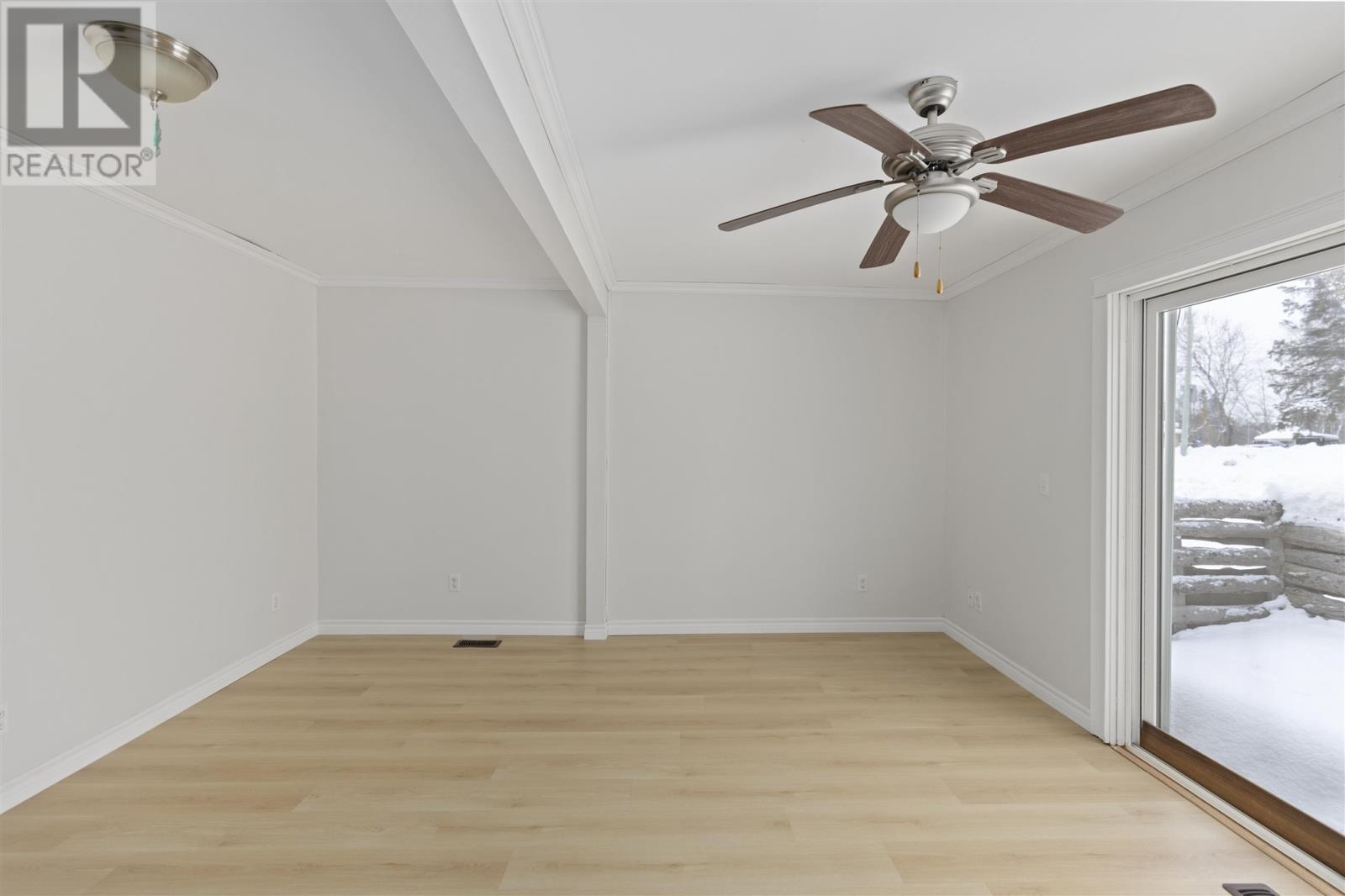 32 Main St, Iron Bridge, Ontario P0R 1H0 - Photo 3 - SM260389