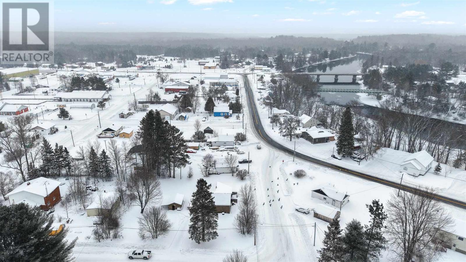32 Main St, Iron Bridge, Ontario P0R 1H0 - Photo 34 - SM260389