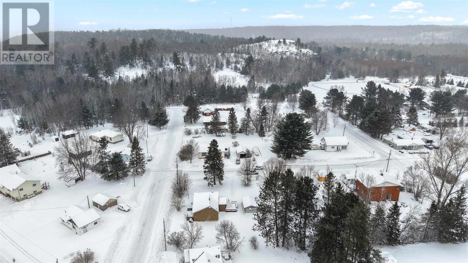 32 Main St, Iron Bridge, Ontario P0R 1H0 - Photo 37 - SM260389