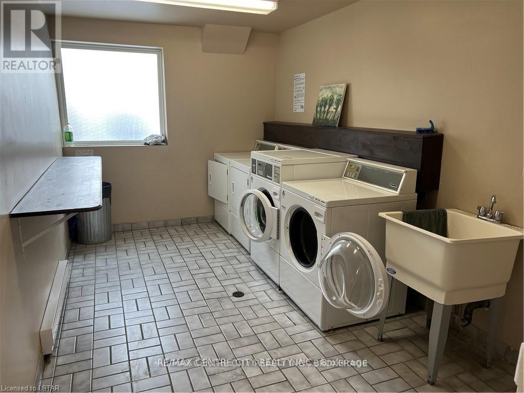 1447 Huron Street, London East, Ontario  N5V 2E6 - Photo 4 - X12835256