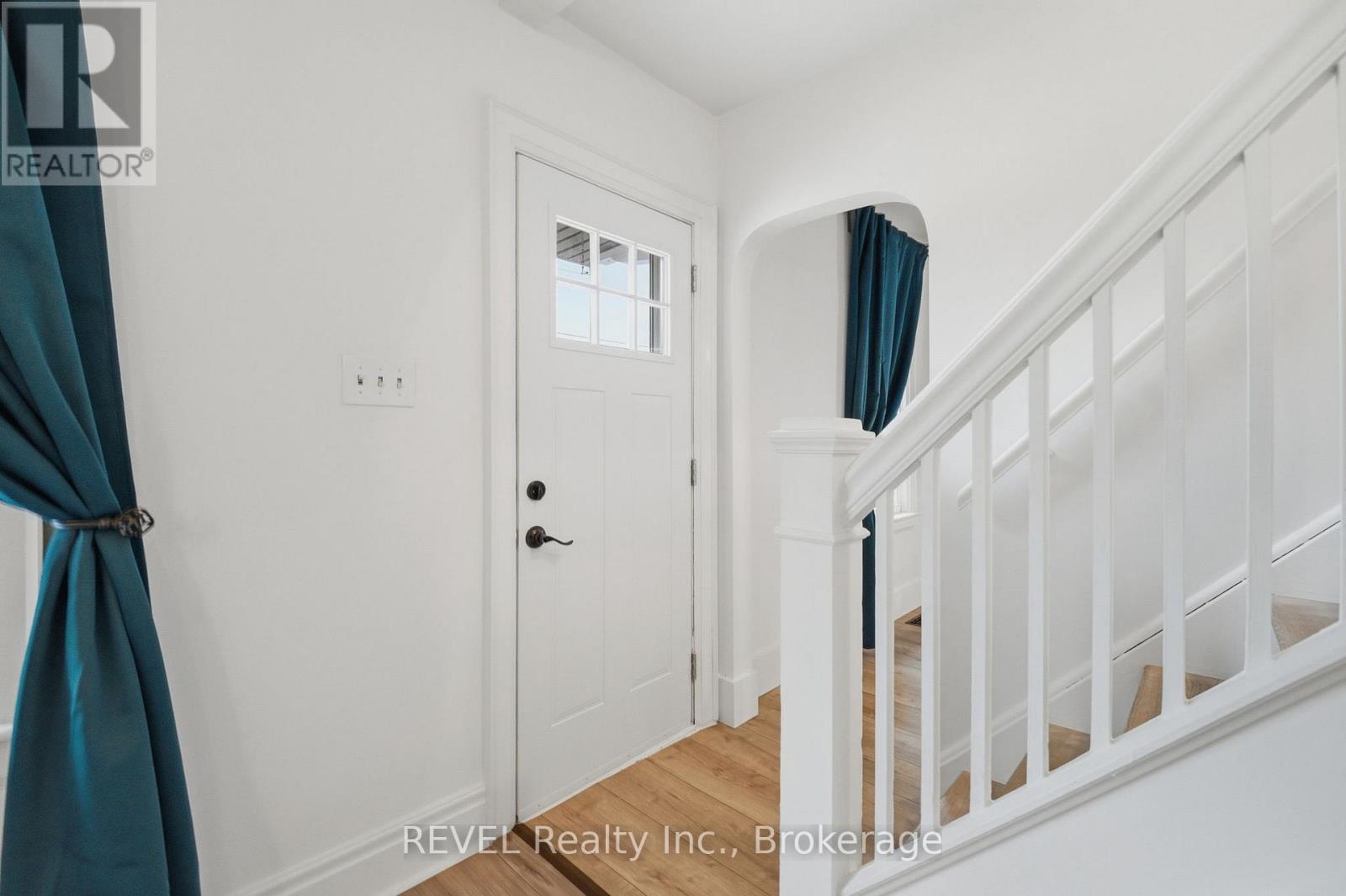 18 Lincoln Avenue, St. Catharines, Ontario  L2P 2C6 - Photo 20 - X12738884