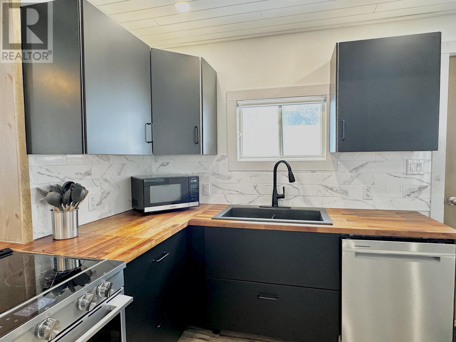 1201 Superior Street, Kenora, Ontario  P0X 1C0 - Photo 5 - TB2600319