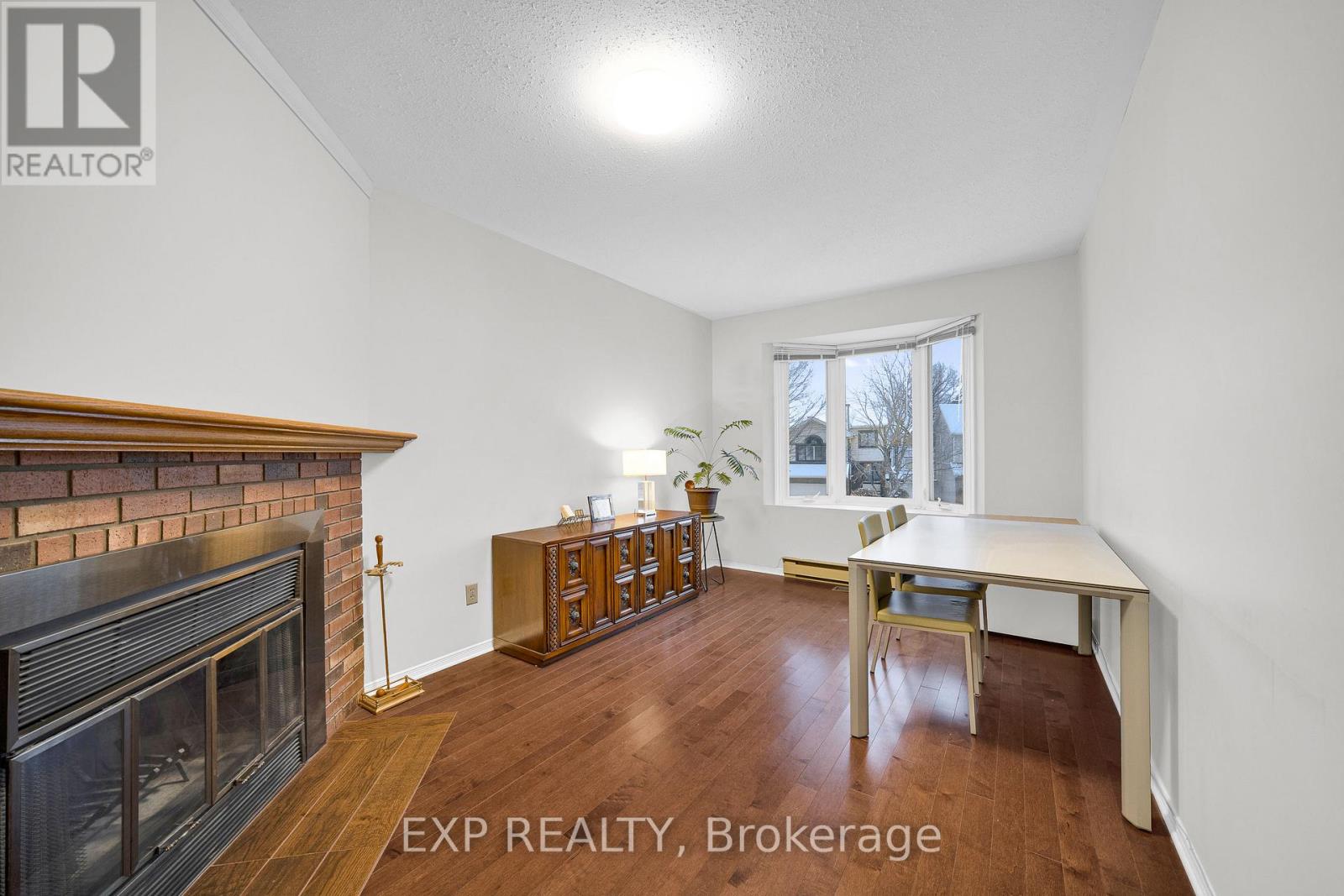 4 Huntersfield Drive, Ottawa, Ontario  K1T 3E4 - Photo 14 - X12835124