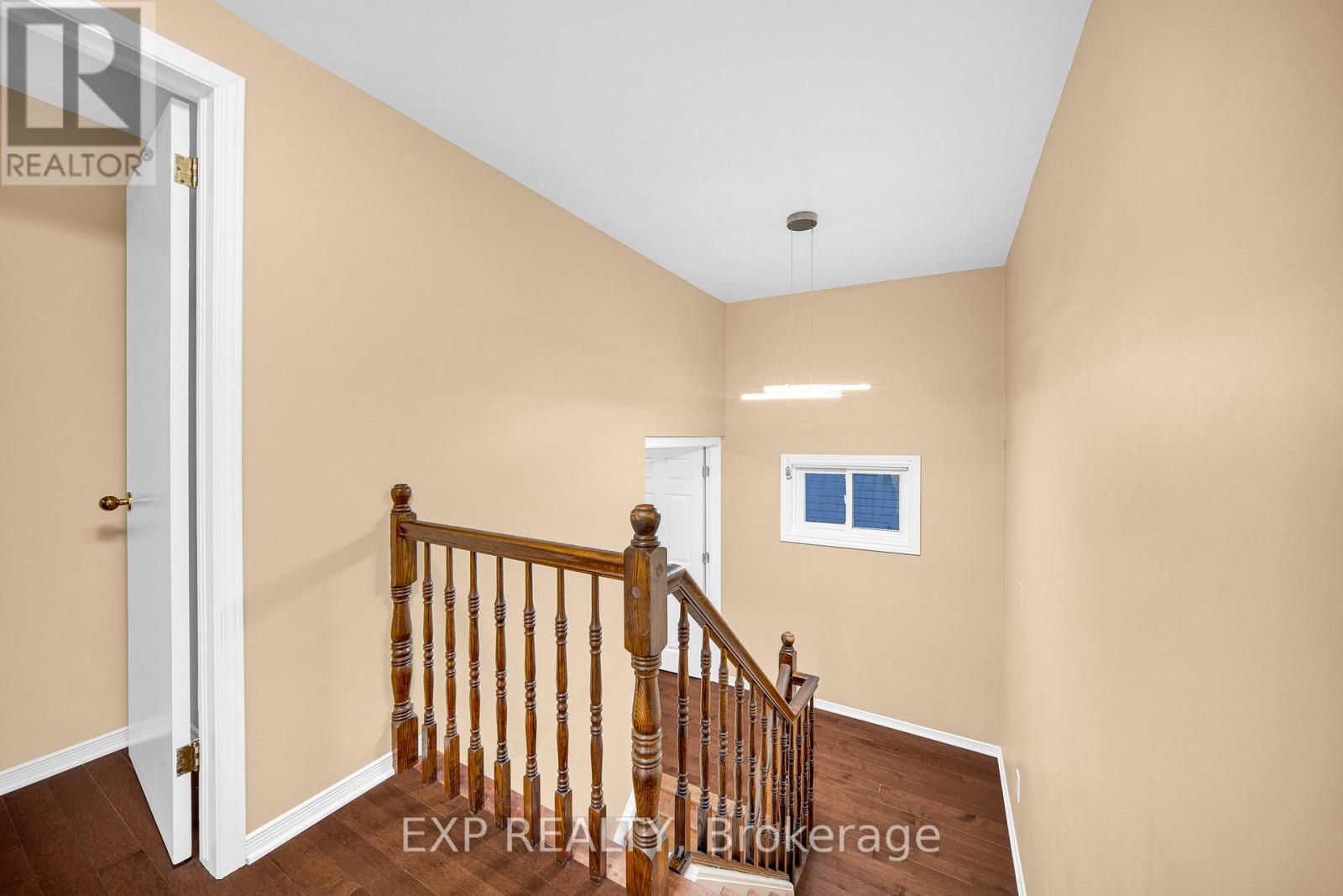 4 Huntersfield Drive, Ottawa, Ontario  K1T 3E4 - Photo 18 - X12835124