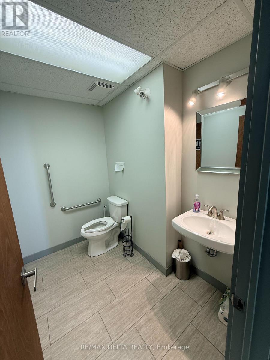 7190 County Road 17 Road, Alfred And Plantagenet, Ontario  K0B 3K0 - Photo 9 - X12835176