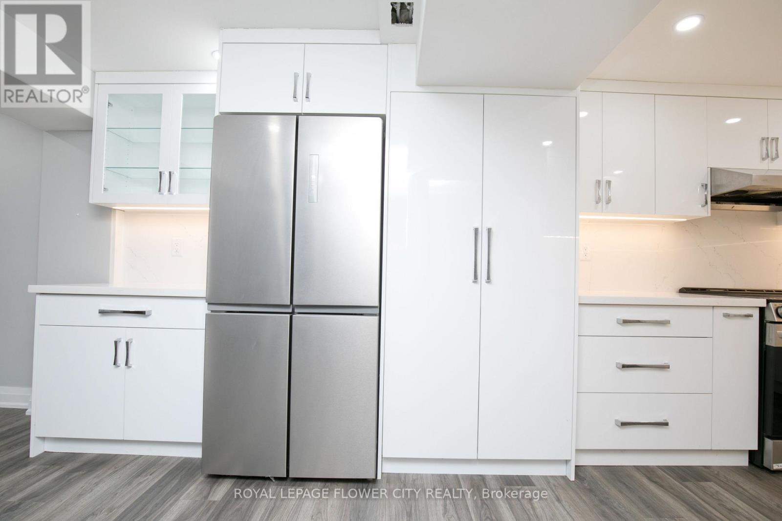 15 Triston Court Sw, Brampton, Ontario  L6Y 5S2 - Photo 10 - W12810022