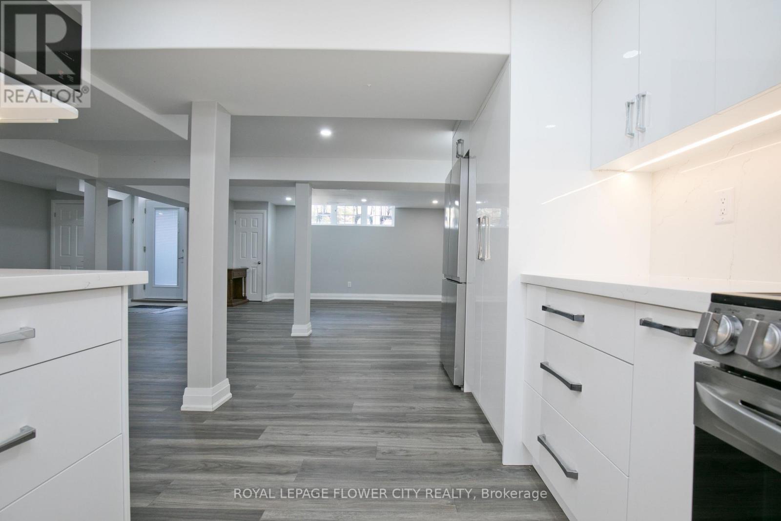 15 Triston Court Sw, Brampton, Ontario  L6Y 5S2 - Photo 16 - W12810022