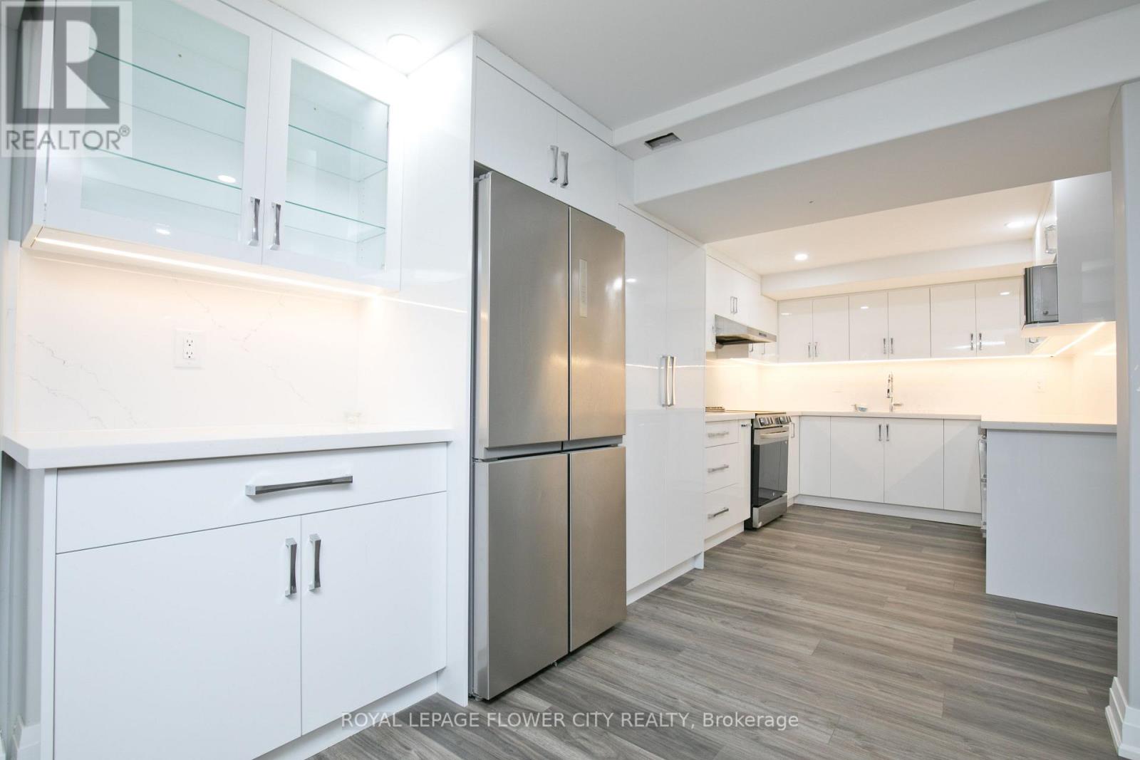 15 Triston Court Sw, Brampton, Ontario  L6Y 5S2 - Photo 14 - W12810022