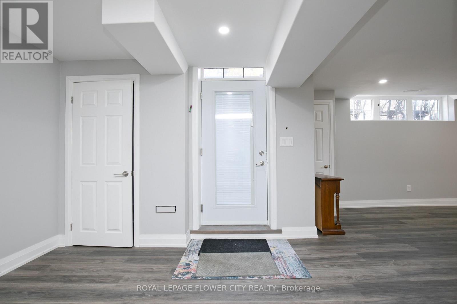 15 Triston Court Sw, Brampton, Ontario  L6Y 5S2 - Photo 3 - W12810022