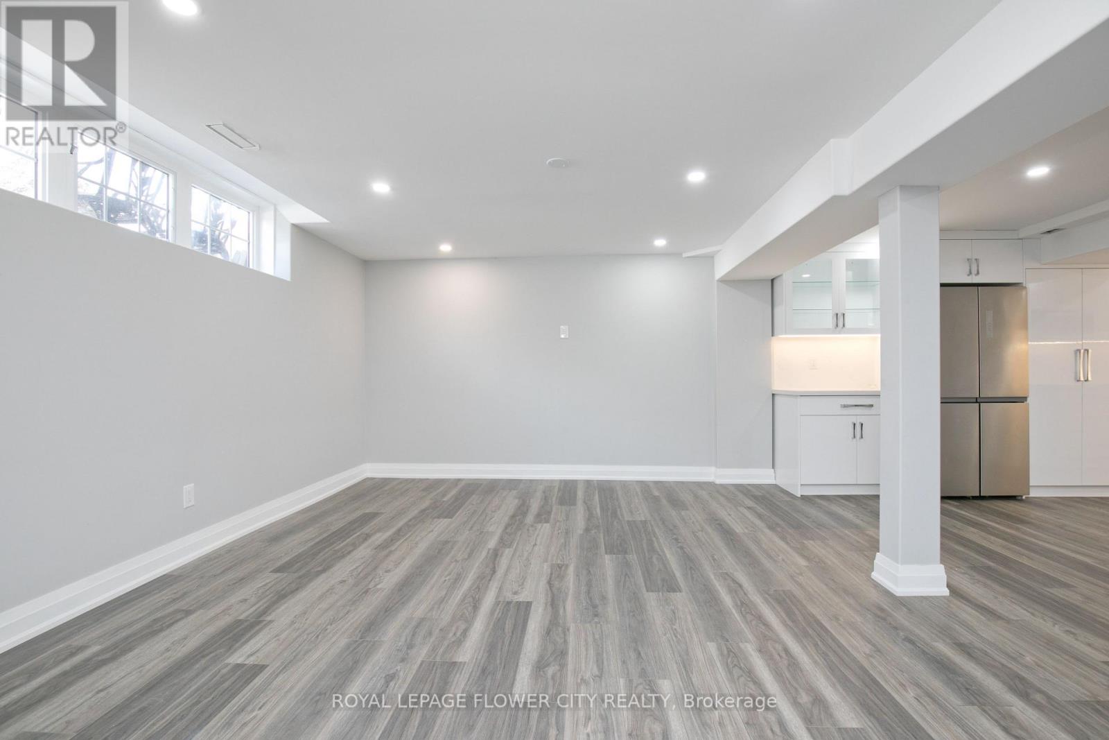 15 Triston Court Sw, Brampton, Ontario  L6Y 5S2 - Photo 5 - W12810022