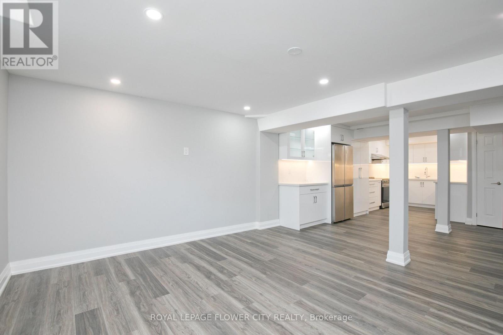 15 Triston Court Sw, Brampton, Ontario  L6Y 5S2 - Photo 6 - W12810022