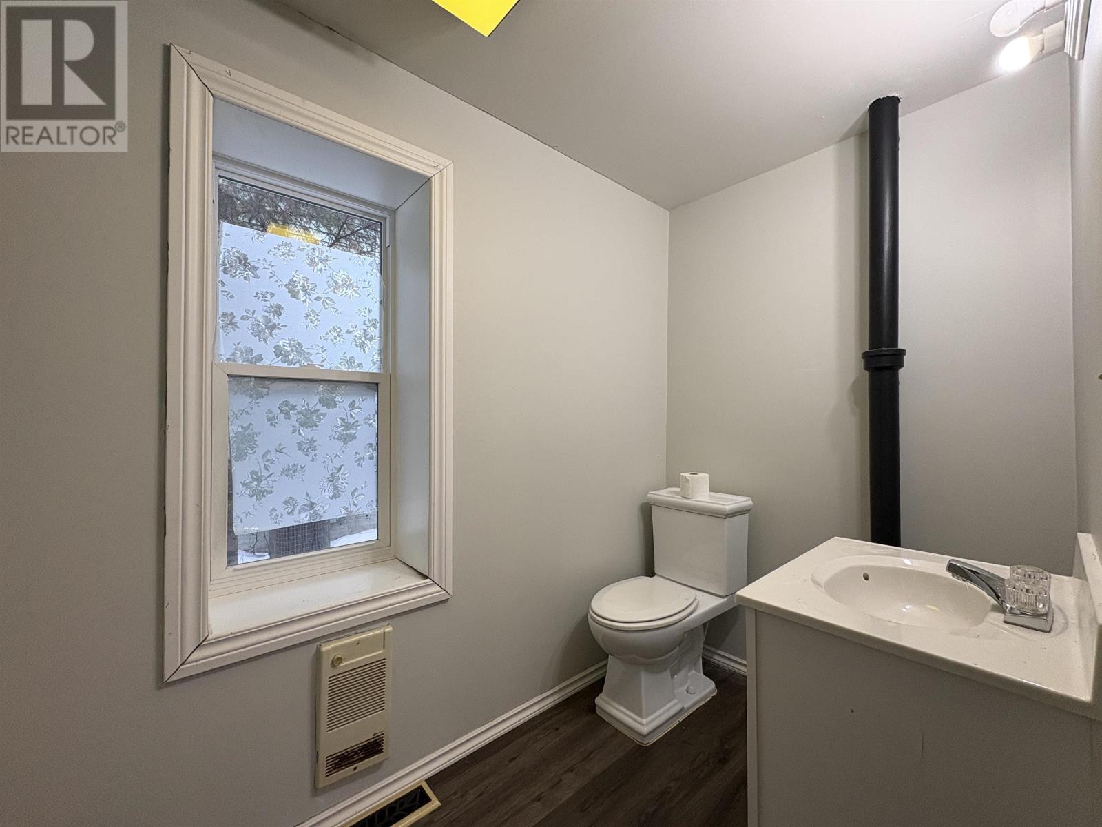 510 Victoria Ave, Fort Frances, Ontario  P9A 2C4 - Photo 12 - TB2600333