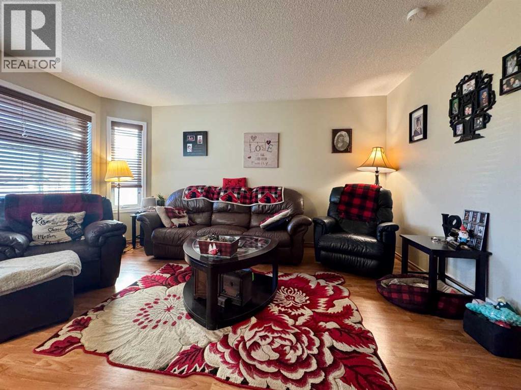 122 Mt Rundle Road W, Lethbridge, Alberta  T1K 7G1 - Photo 5 - A2289593