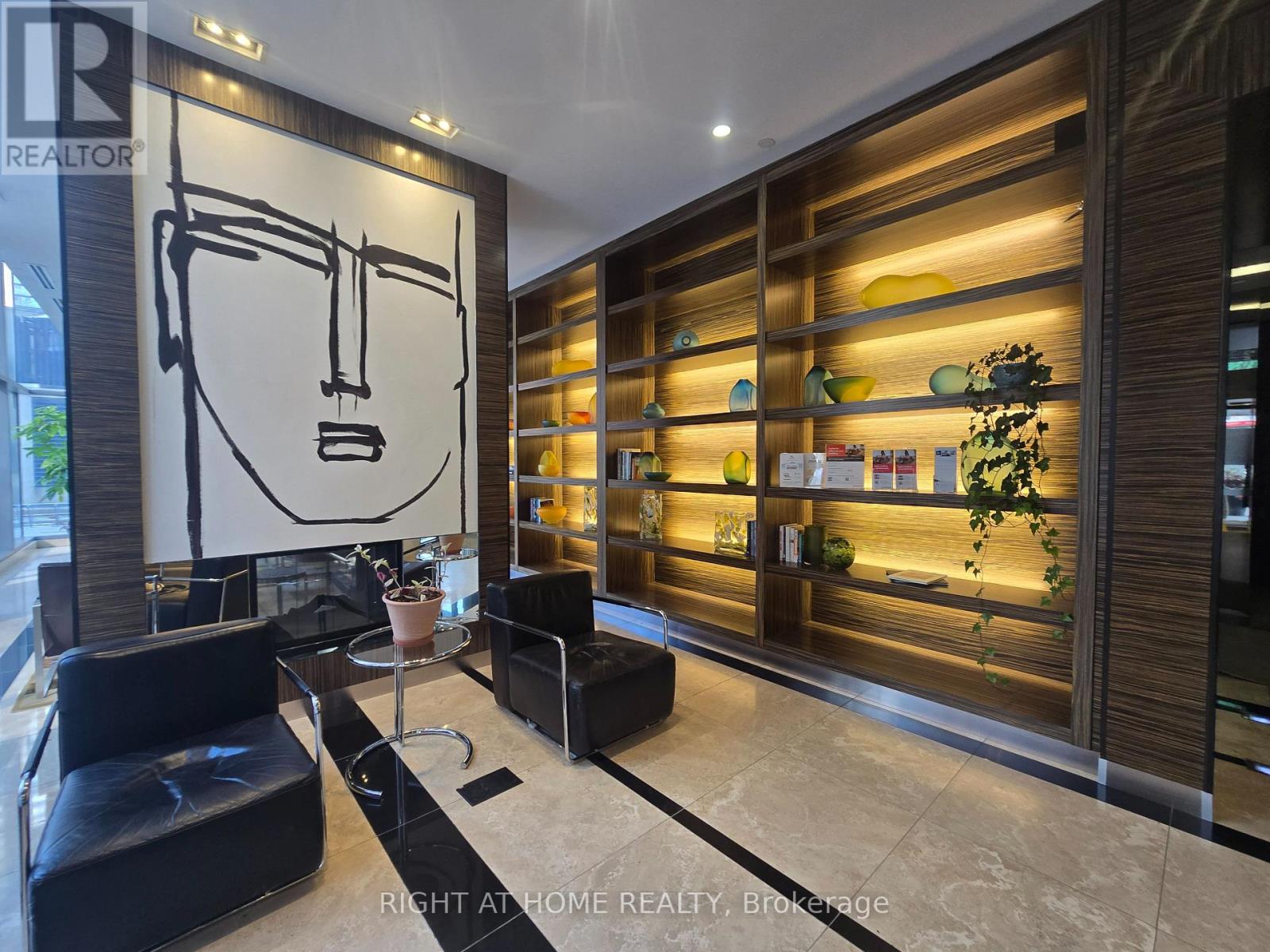 606 - 37 Grosvenor Street, Toronto (Bay Street Corridor), Ontario  M4Y 3G5 - Photo 13 - C12835092