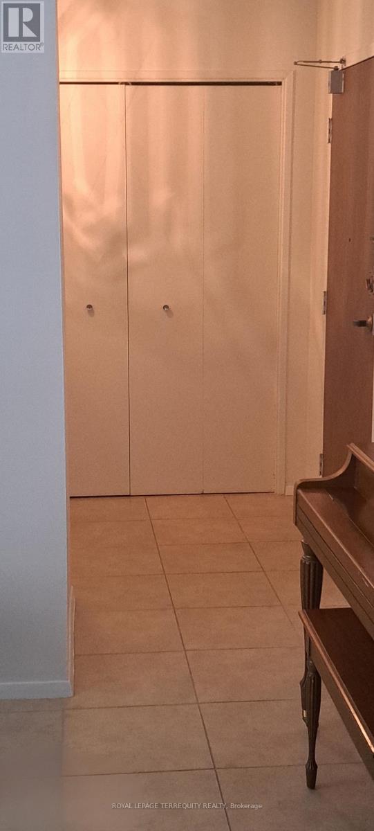 114 - 10 Sunrise Avenue, Toronto, Ontario  M4A 2R1 - Photo 3 - C12835106