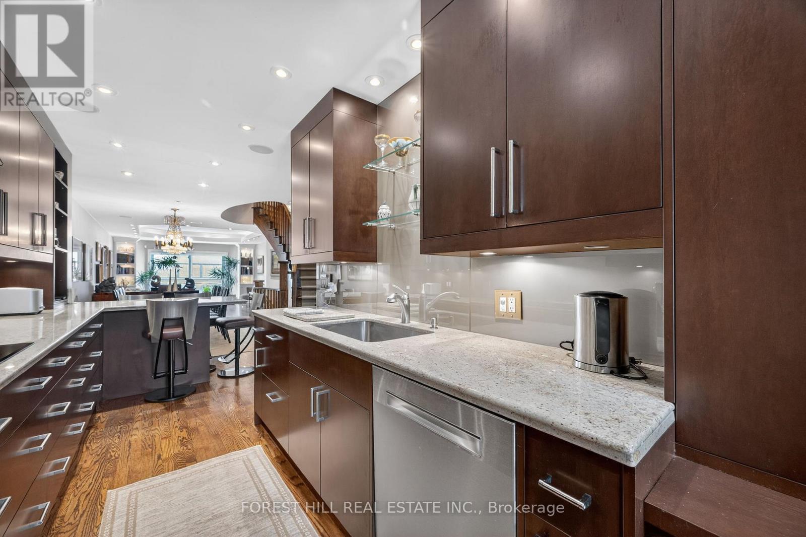 252 Spadina Road, Toronto, Ontario  M5R 2V1 - Photo 10 - C12835154