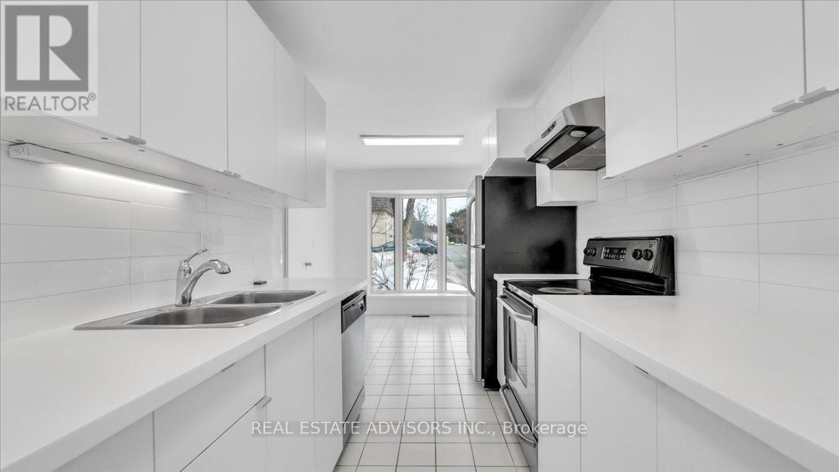 26 Anvil Mill Way, Toronto, Ontario  M2L 1R1 - Photo 11 - C12835222