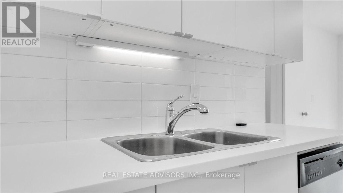 26 Anvil Mill Way, Toronto, Ontario  M2L 1R1 - Photo 9 - C12835222