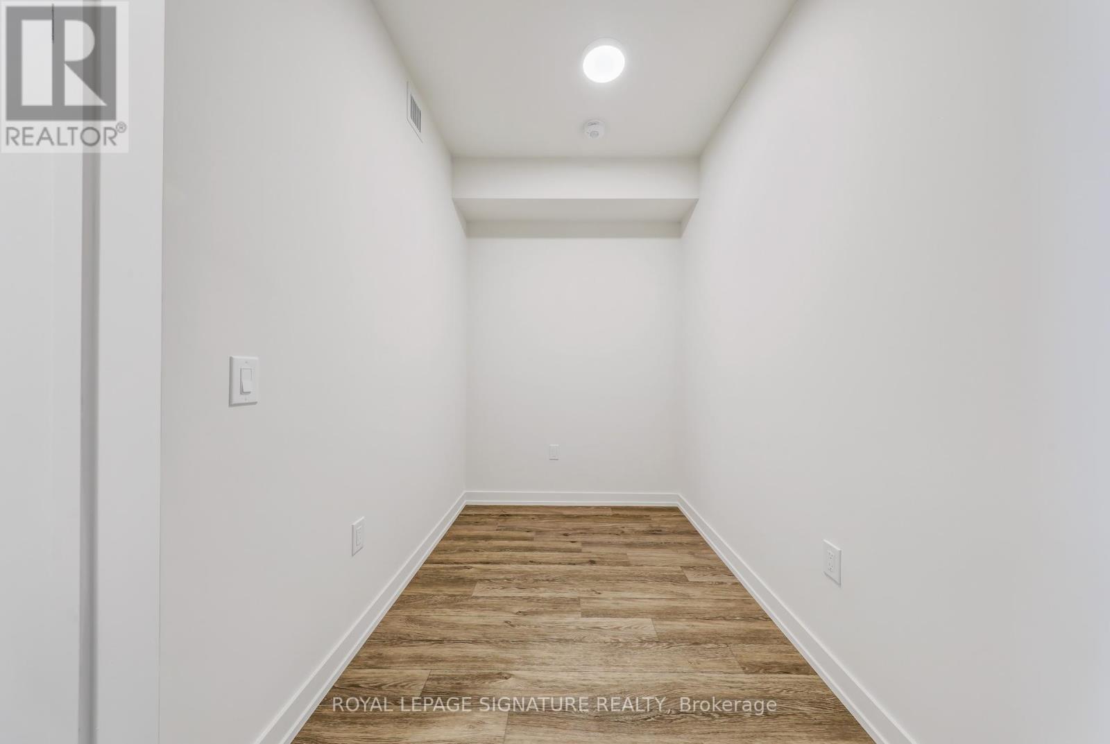 602 - 181 Sterling Road, Toronto, Ontario  M6R 2B2 - Photo 18 - C12835266