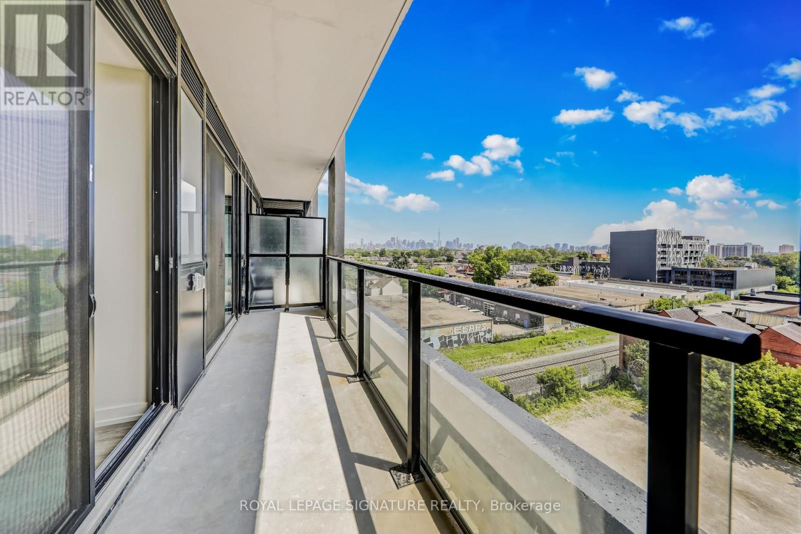 602 - 181 Sterling Road, Toronto, Ontario  M6R 2B2 - Photo 21 - C12835266