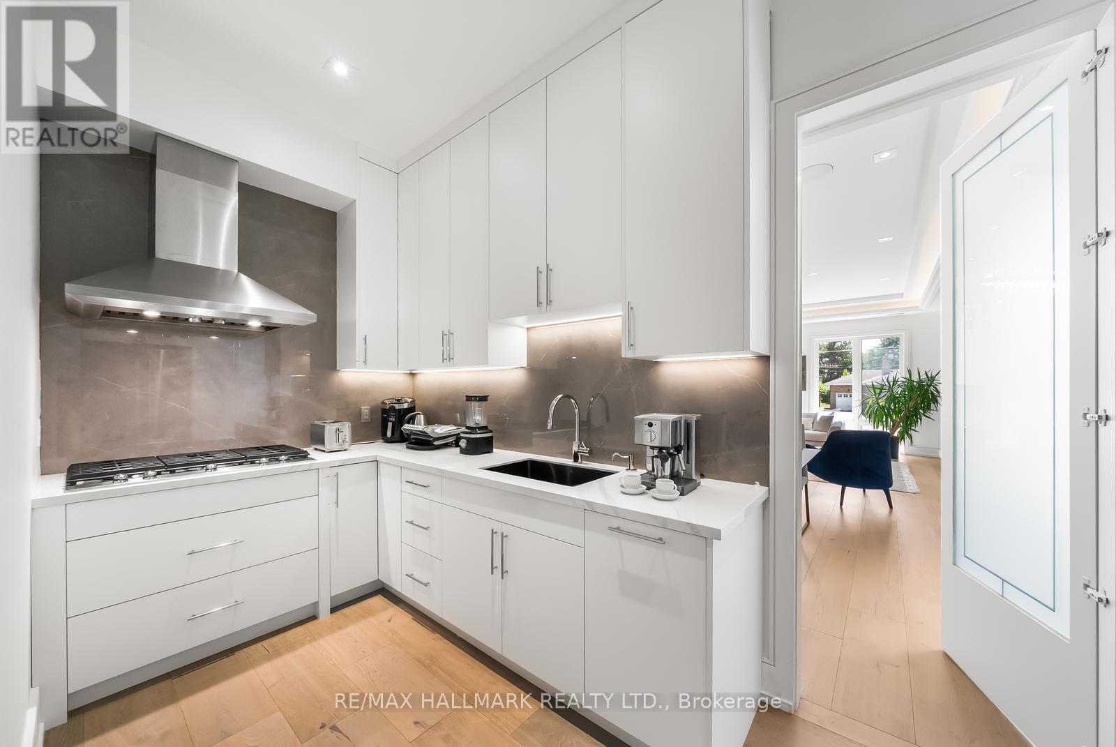 65 Whittaker Crescent, Toronto, Ontario  M2K 1K9 - Photo 22 - C12835296