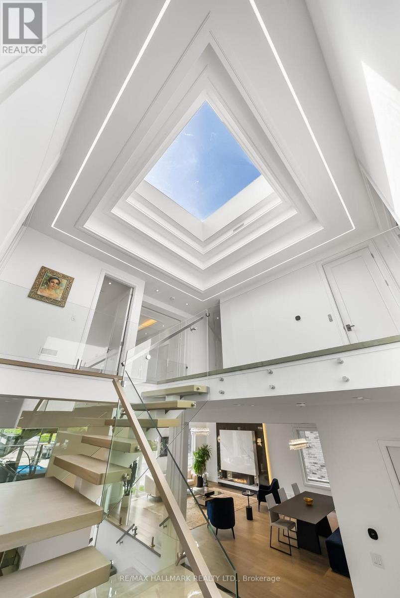 65 Whittaker Crescent, Toronto, Ontario  M2K 1K9 - Photo 24 - C12835296