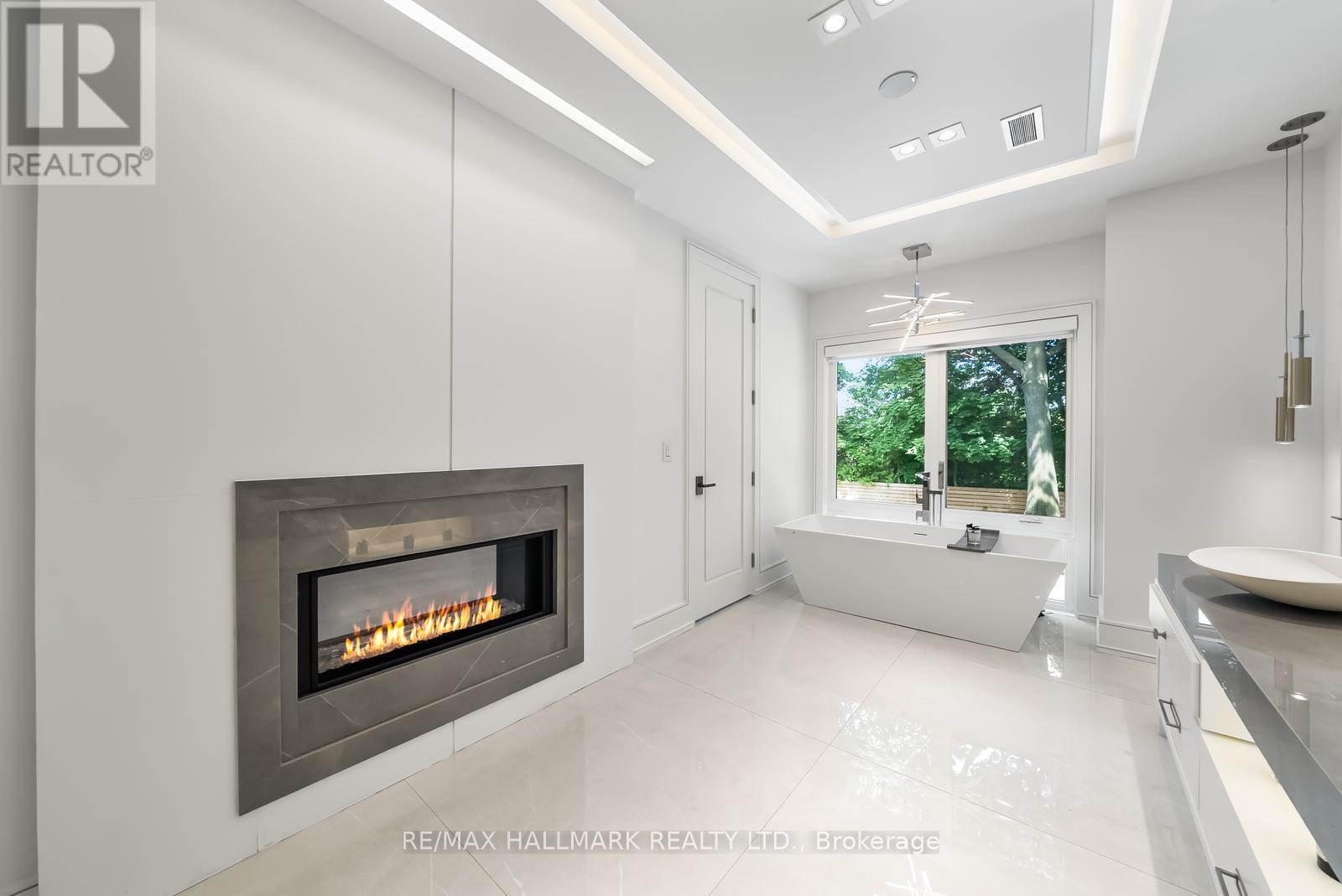 65 Whittaker Crescent, Toronto, Ontario  M2K 1K9 - Photo 31 - C12835296