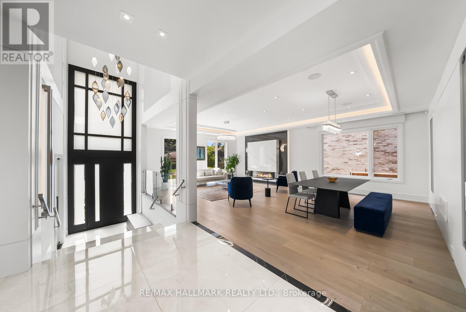 65 Whittaker Crescent, Toronto, Ontario  M2K 1K9 - Photo 5 - C12835296