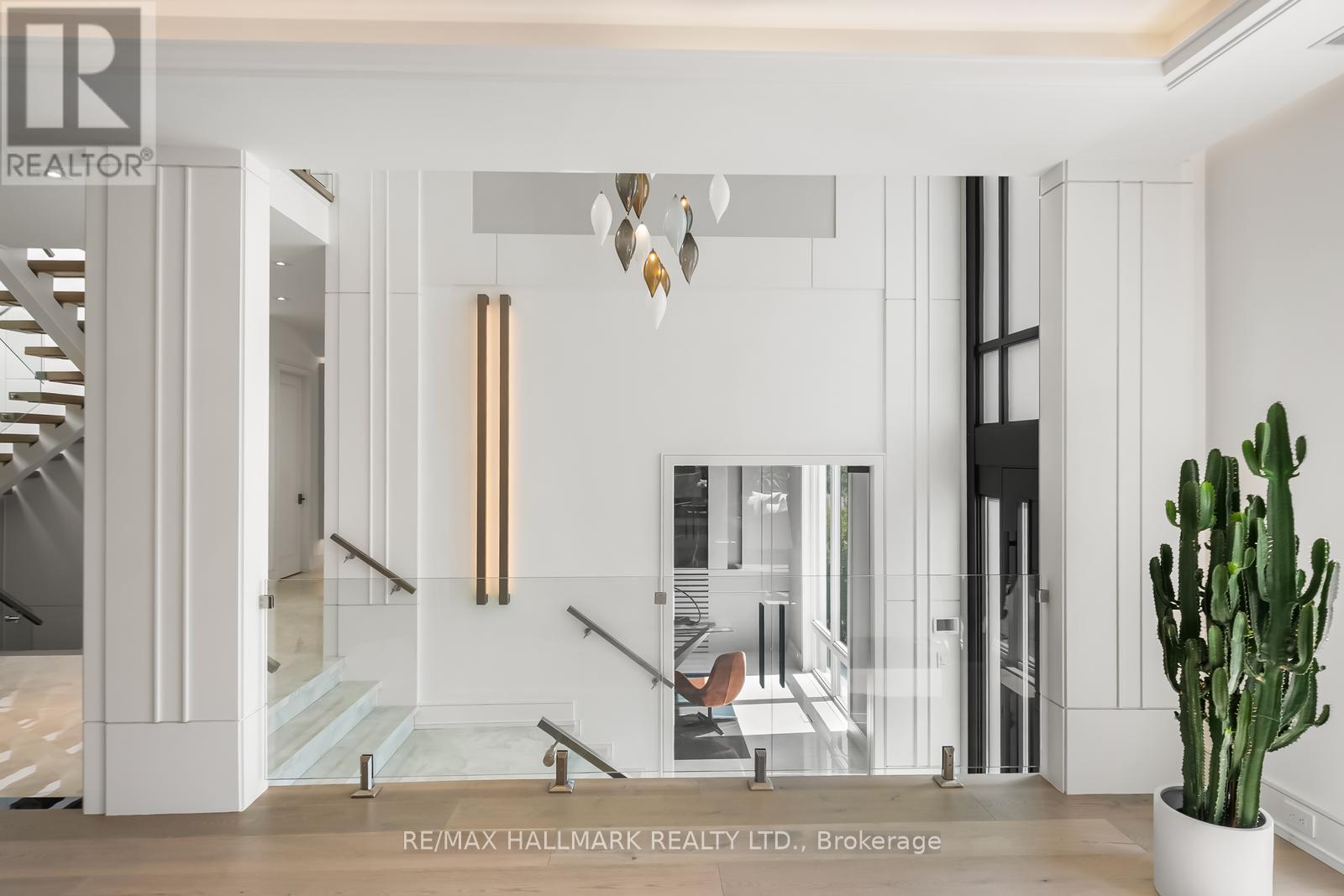 65 Whittaker Crescent, Toronto, Ontario  M2K 1K9 - Photo 9 - C12835296