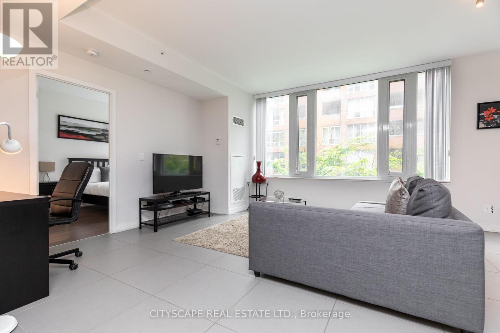 201 - 3 Market Street, Toronto, Ontario  M5E 0A3 - Photo 2 - C12835300