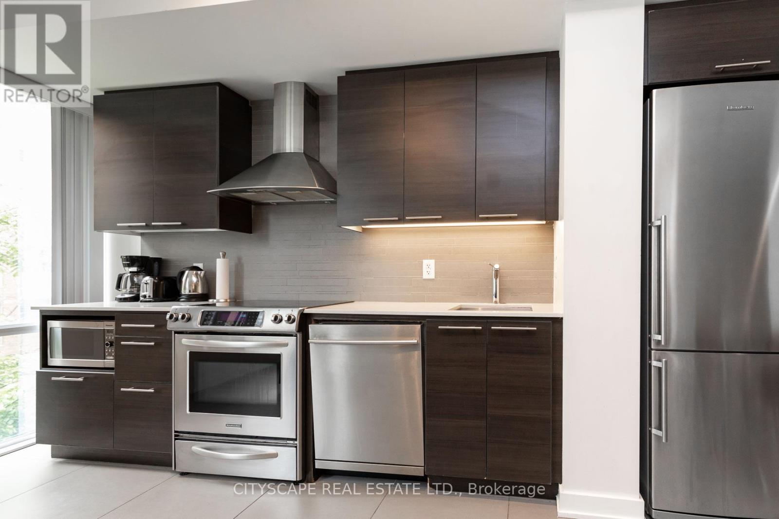 201 - 3 Market Street, Toronto, Ontario  M5E 0A3 - Photo 3 - C12835300