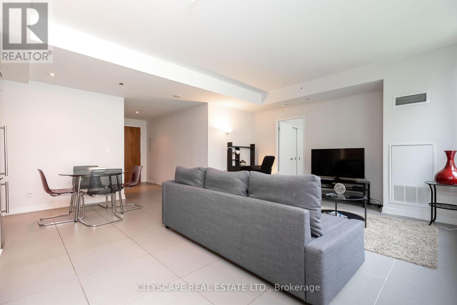 201 - 3 Market Street, Toronto, Ontario  M5E 0A3 - Photo 4 - C12835300