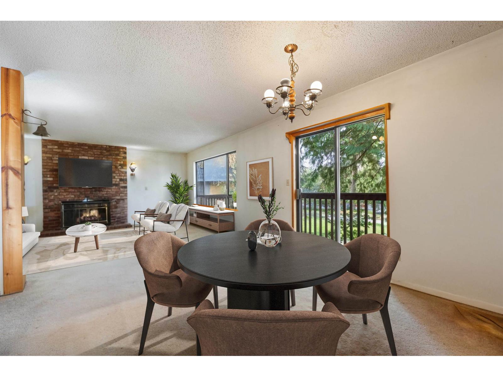 13317 15b Avenue, Surrey, British Columbia  V4A 6C8 - Photo 1 - R3090918