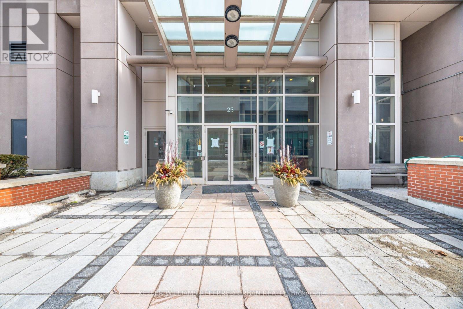 3203 - 25 Town Centre Court, Toronto, Ontario M1P 0B4 - Photo 2 - E12833050