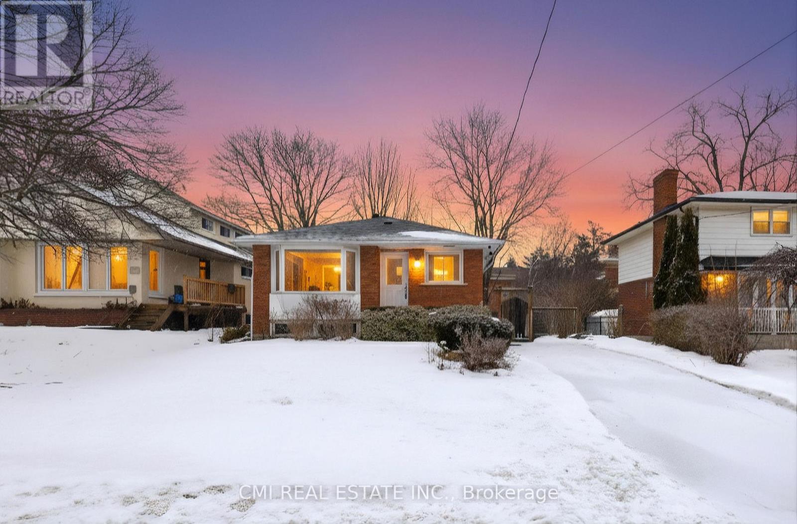 913 King Street, Whitby, Ontario  L1N 5A6 - Photo 1 - E12835076