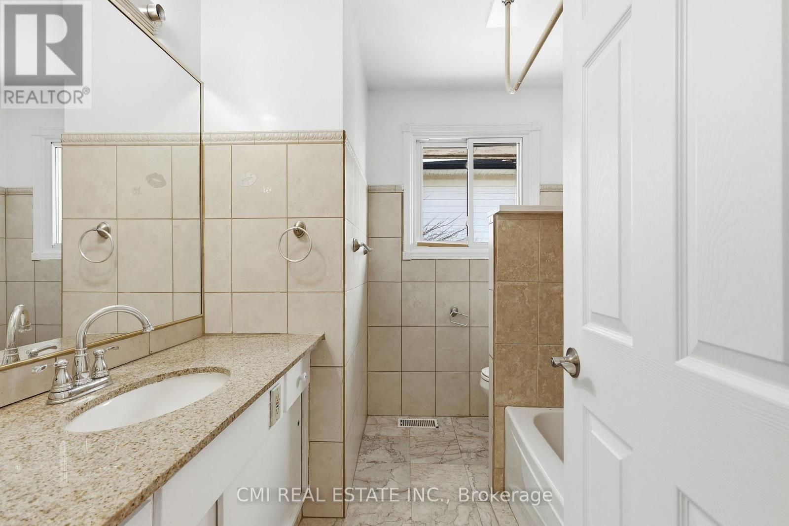 913 King Street, Whitby, Ontario  L1N 5A6 - Photo 38 - E12835076