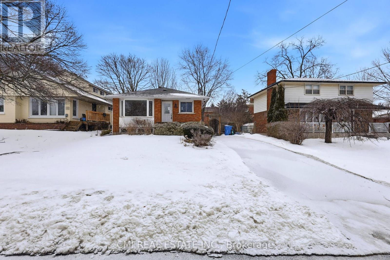 913 King Street, Whitby, Ontario  L1N 5A6 - Photo 4 - E12835076