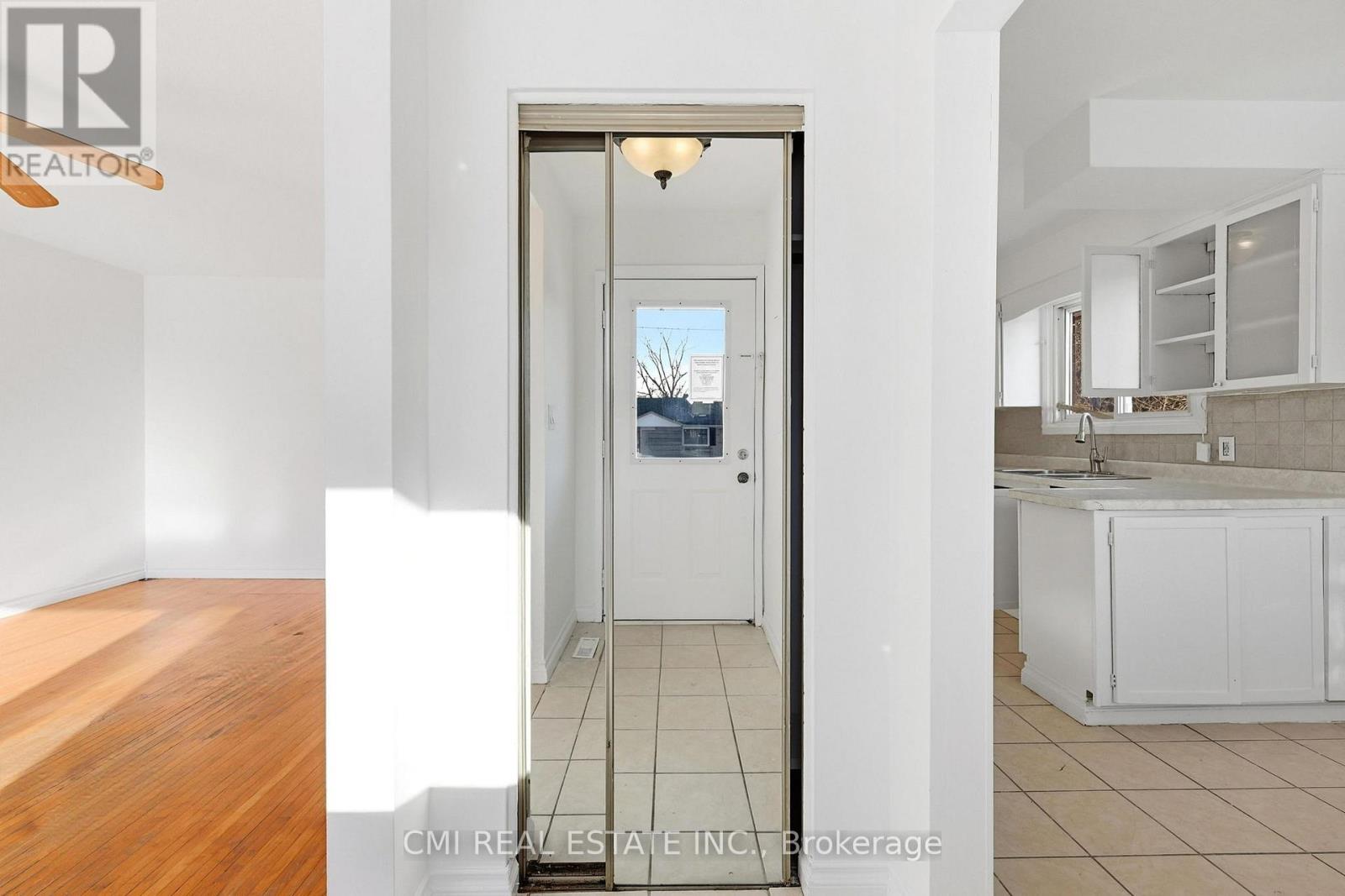 913 King Street, Whitby, Ontario  L1N 5A6 - Photo 6 - E12835076